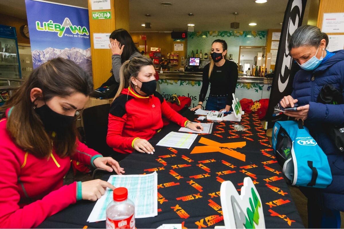 galeria-imagenes-picos-snow-run-voluntarios-carrera-10